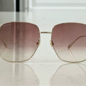 Gucci Women's Gold Square Frame Sunglasses with Rose Lenses. Perfect Condition!